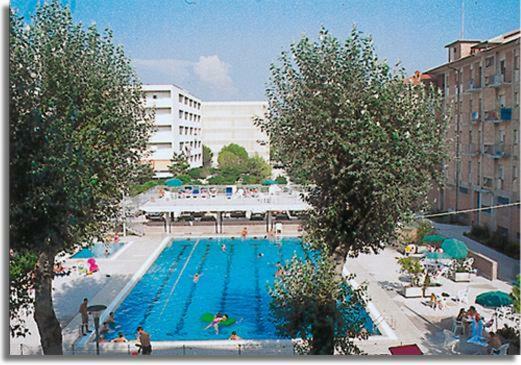 Condominio Res. Palace Bibione Exterior foto